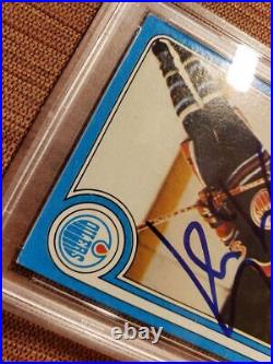 1979 Topps #18 Wayne Gretzky Oilers Autographed Rookie Hockey Card PSA/DNA AUTO