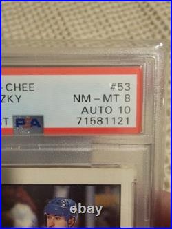 1987 O-PEE-CHEE Wayne Gretzky ON CARD AUTO PSA 8/AUTO 10. POP 4! NONE HIGHER