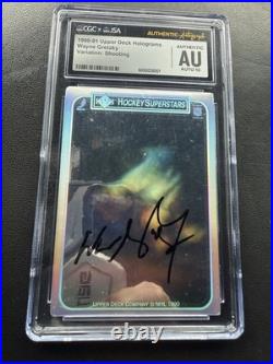 1990-91 Upper Deck Holograms Wayne Gretzky Shooting variation AU Auto 10 CGC