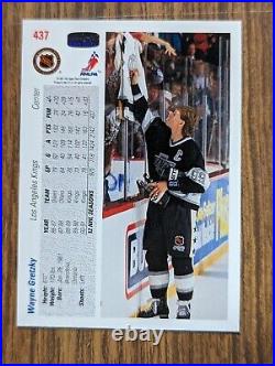 1991-92 Upper Deck #437 Wayne Gretzky Autographed