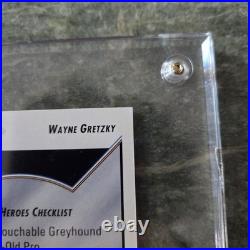 1992-93 Upper Deck Heroes Wayne Gretzky Autograph AUTO # /2800