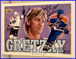 1992-93 Upper Deck UDA Wayne Gretzky Heroes #18 auto/2800 withUDA #BAC50858