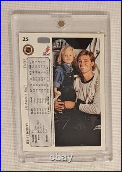 1992-93 Upper Deck Wayne Gretzky Auto #25