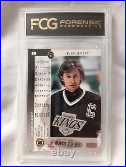 1994-95 Upper Deck Wayne Gretzky #1 Autographed Upper Deck Certified
