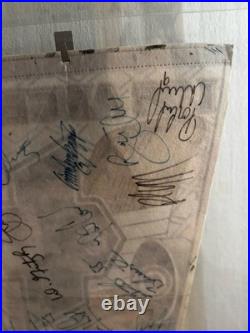 1994 LA Kings Multi-Signed Pennant Gretzky Messier Yzerman Fedorov Coffey NHL 1994 LA Kings Multi-Signed Pennant Gretzky Messier Yzerman Fedorov Coffey NHL