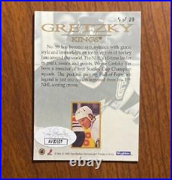 1995 Fleer Skybox Emotion Xcited #5 Wayne Gretzky Auto JSA COA