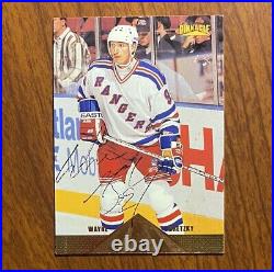 1996 Pinnacle #1 Wayne Gretzky Auto JSA COA New York Rangers