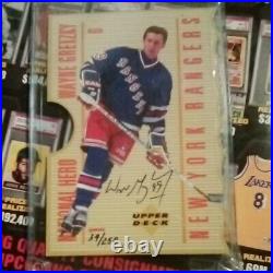 1996 Uda Wayne Gretzky New York Rangers Autographed National Hero Card 34/250