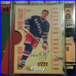 1996 Uda Wayne Gretzky New York Rangers Autographed National Hero Card 34/250