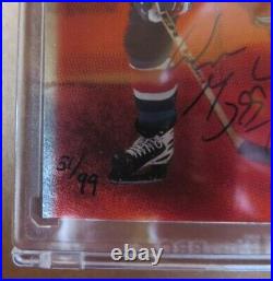 1997/98 Wayne Gretzky Black Diamond Auto Hard signed 51/99 RARE