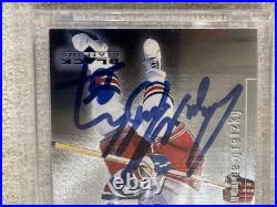 1998-99 Upper Deck Black Diamond #55 Wayne Gretzky Card Autographed With COA