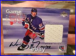 1998-99 Upper Deck Wayne Gretzky ON-CARD AUTO GAME JERSEY /99? SEE DESCRIPTION