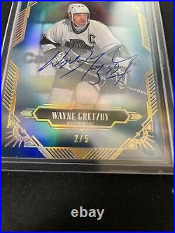 20-21 Upper Deck Ud Stature Blue Autograph #76 Wayne Gretzky Auto Sp 2/5 Kings