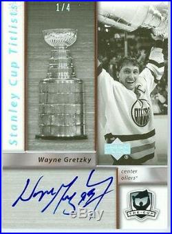 2000 Ud The Master Collection Canadian Lot Of 2 Wayne Gretzky Auto Cg-1 & 12 1/1