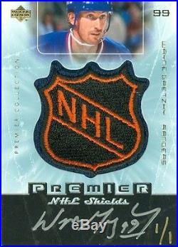 2000 Ud The Master Collection Canadian Lot Of 2 Wayne Gretzky Auto Cg-1 & 12 1/1