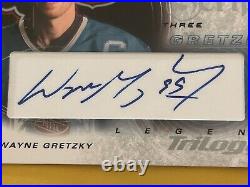 2003 Upper Deck Trilogy Script Wayne Gretzky Auto HOF S3-GR Autograph