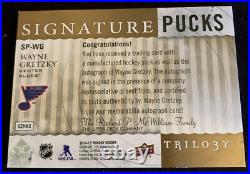 2014-15 Trilogy Signature Pucks WAYNE GRETZKY 08/15