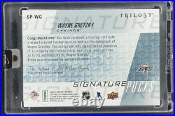 2016-17 Upper Deck Trilogy Wayne Gretzky Signature Pucks Autograph Auto /17