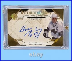 2017-18 Wayne Gretzky Ultimate Legacy Auto Autograph On Card Ultimate Collection 2017-18 Wayne Gretzky Ultimate Legacy Auto Autograph On Card Ultimate Collection