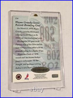 2019-20 UD 30th Anniversary Wayne Gretzky Buyback On Card Auto # 1/1 Kings