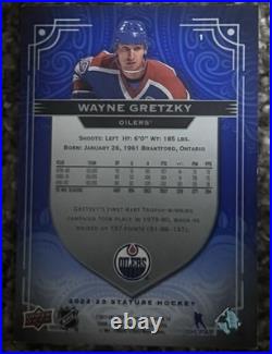 2022-23 Stature Wayne Gretzky /35