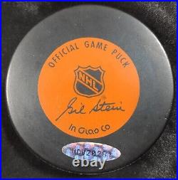 ABSOLUTELY STUNNING! Wayne Gretzky Signed Autographed Kings Hockey Puck UDA COA
