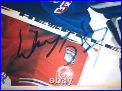 Authentic Autograph Wayne Gretzky Certified
