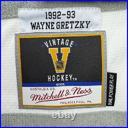Autographed/Signed Wayne Gretzky Los Angeles Kings Black M&N Jersey Fanatics COA
