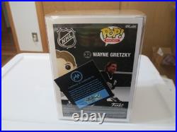 Autographed Wayne Gretzky Los Angeles Kings NIB Funko Pop COA