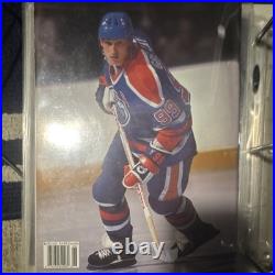 Beckett Tribute Vintage Hockey Magazine Wayne Gretzky Autographed Kings Oilers