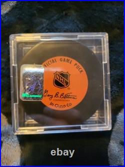 Gretzky Signed Puck 1984 Cup