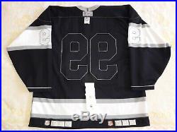 Jsa #99 Wayne Gretzky Signed NHL Game Jersey CCM Los Angeles Kings Fight Strap