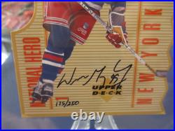 MINT! WAYNE GRETZKY 1996 UDA RANGERS AUTOGRAPHED NATIONAL HERO CARD d# 175/250