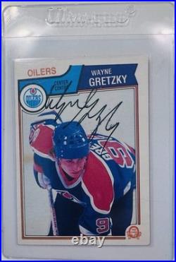 O-Pee-Chee 1983 Wayne Gretzky #29 Edmonton Oilers Autographed Card