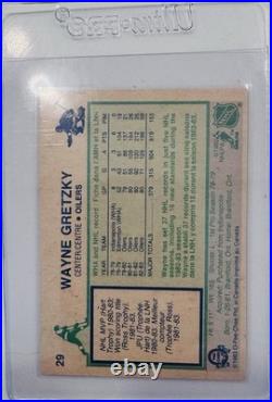 O-Pee-Chee 1983 Wayne Gretzky #29 Edmonton Oilers Autographed Card