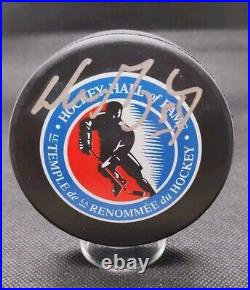 Rare Jsa Wayne Gretzky Signed Auto Hockey Hall Of Fame Puck Hof Edmonton Oilers