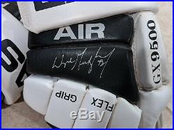 Rare Wayne Gretzky Hand-signed Easton Air Los Angeles Kings Gloves Uda & Jsa Wow