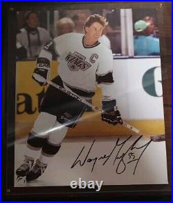 Signed Wayne Gretzky 99 On Wood Plaque