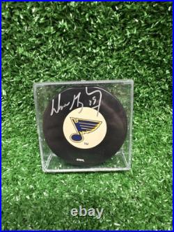 St. Louis Blues Wayne Gretzky Signed Puck JSA Full LOA Vegum Hockey Puck Silver