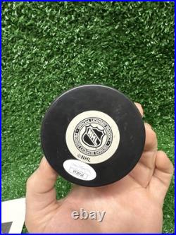 St. Louis Blues Wayne Gretzky Signed Puck JSA Full LOA Vegum Hockey Puck Silver