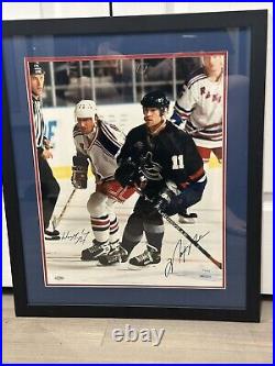 Upper Deck Wayne Gretzky Mark Messier Signed 16x20 Photo Framed Holograms Only