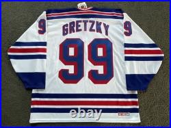 VINTAGE NWT Wayne Gretzky SIGNED New York Rangers Jersey CCM XXL Autograph