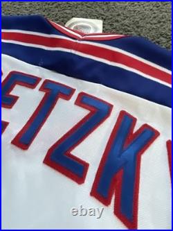 VINTAGE NWT Wayne Gretzky SIGNED New York Rangers Jersey CCM XXL Autograph