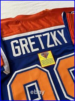VTG Wayne Gretzky the Great One Edmonton Oilers Signed Auto Jersey WithCOA