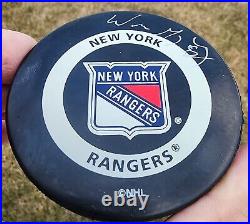 WAYNE GRETZKY AUTOGRAPH SIGNED NHL Hockey Puck RANGERS HOF UDA Upper Deck COA