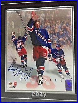 WAYNE GRETZKY AUTOGRAPHED LAST GAME PHOTO NEW YORK RANGERS WGA AUTHENTIC withCERT