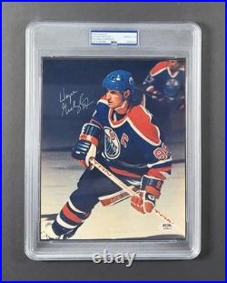 WAYNE GRETZKY Autograph AUTO 8x10 PSA/DNA Sealed SLABBED Photo? PSA 10