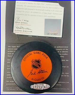 WAYNE GRETZKY Autographed Los Angeles Kings Official Hockey Puck UDA