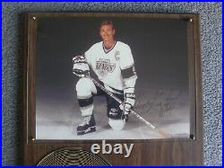 WAYNE GRETZKY L/E (#36/1851) AUTOGRAPHED RECORD BREAKER 12 x 15 PHOTO PLAQUE