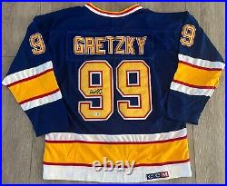 WAYNE GRETZKY SIGNED ST. LOUIS BLUES #99 JERSEY withEXACT PROOF & BECKETT COA LOA